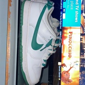 Nike Dunk Green Noise